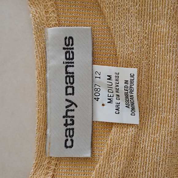 Cathy Daniels Size Medium Gold Metallic Top - Picture 6 of 7